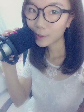 主播丶二小姐主播照片