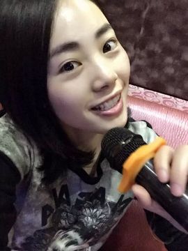 ゞ❥伶伶主播照片