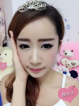 柳冰冰只会傻傻唱歌主播照片