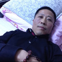 *顶天立地自“乾坤”海报
