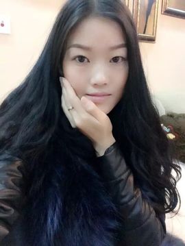 紫诺吖主播照片