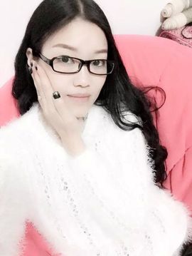 紫诺吖主播照片