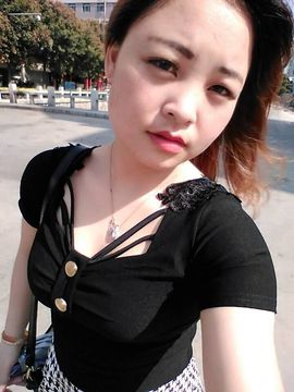 蚀骨💕冷美人主播照片