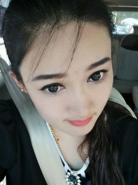 我是艺宝主播照片