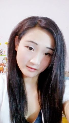 女汉字冲a主播照片