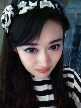 我是艺宝主播照片