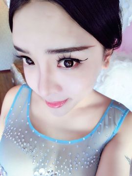 帕普缇妮主播照片