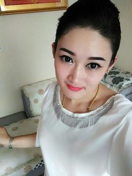 我是艺宝主播照片