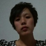 脖子上的草莓海报