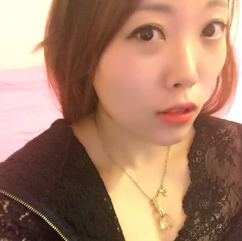 丁、叮的主播海报