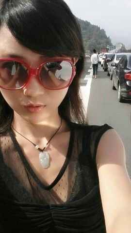 Ella-♬❤千色❤主播照片