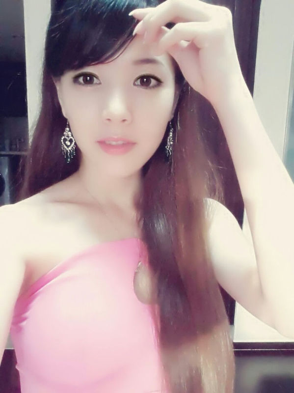 Happy_甜❤的主播海报