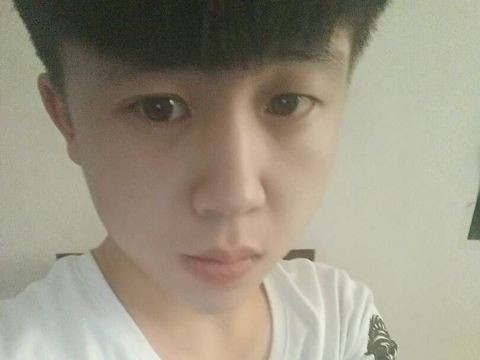 闫小夕海报