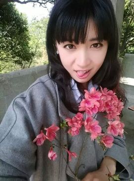 娜宝爱芒果主播照片