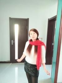 董百合主播照片