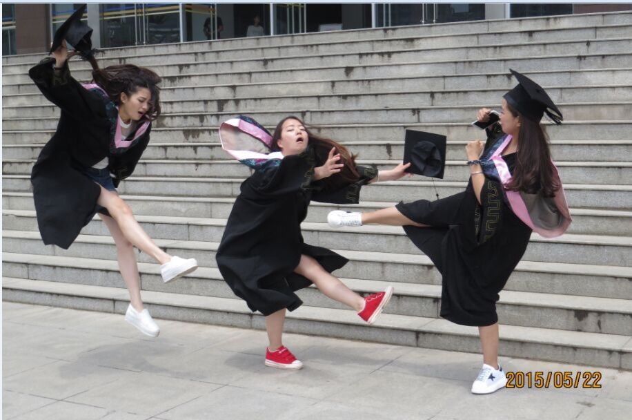 风中的风铃的图片