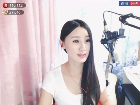 风中的风铃的图片