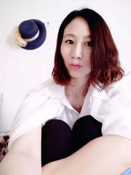 小鸥🎶主播照片