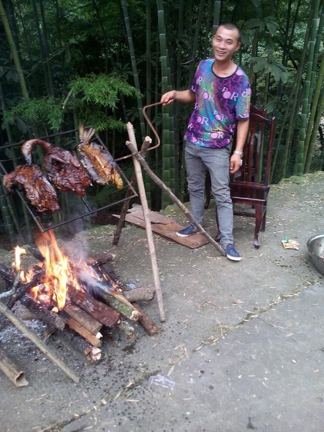 ：︶￣奎哥丶➹的主播照片