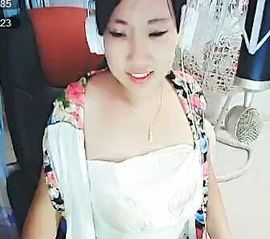 叩叩coco主播照片