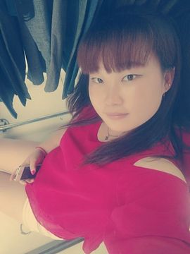 芡2主播照片