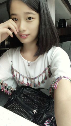阿七小公举主播照片