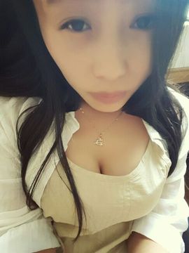 王佳佳是个大美女主播照片