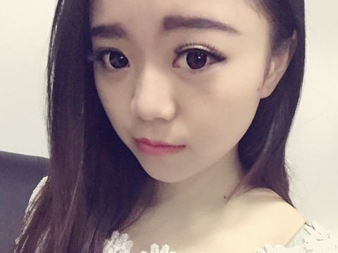 丽宝是个小太阳海报