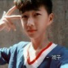 阿多kiss海报