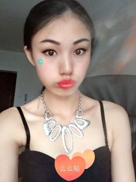 兔😍牙主播照片