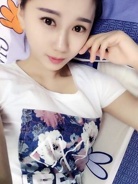 シ小雨丶Jenny主播照片