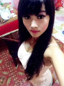 没人爱的小叶蝶主播照片