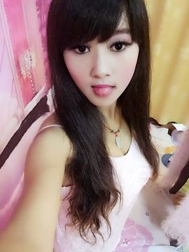 没人爱的小叶蝶主播照片
