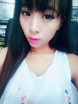荷曦♫つ主播照片