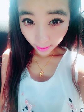 荷曦♫つ主播照片