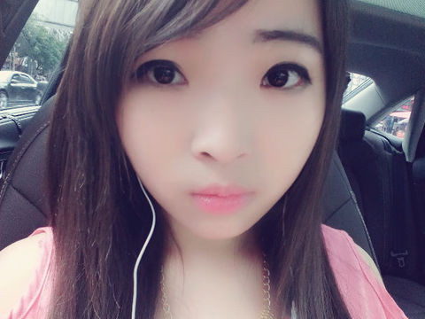 软妹乔微海报