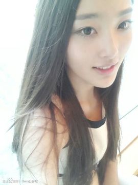 大脸猫小秘去送纸？主播照片