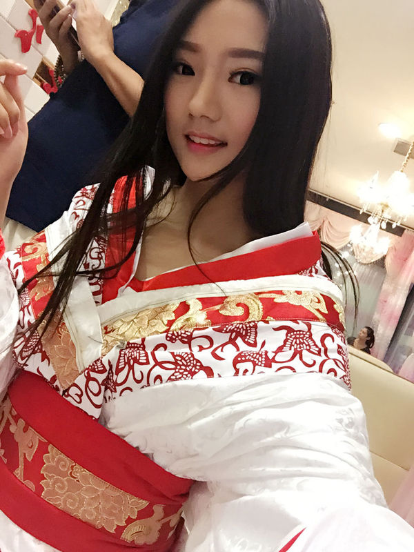 梦宝求久伴的主播海报