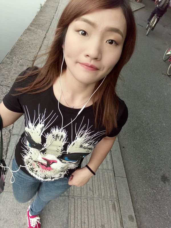 微胖姐的主播海报