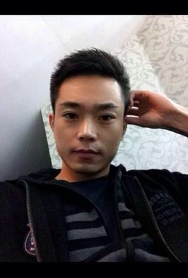 摆得平主播照片