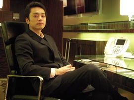 摆得平主播照片