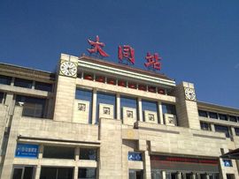 mc刘皓杰主播照片