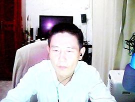 胡歌在听歌主播照片