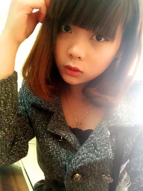 xiao牛奶的主播海报