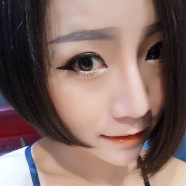 西咪果。的主播海报