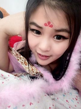 一个人玩不嗨主播照片