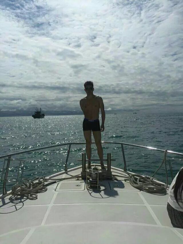 藏匿心头主播照片