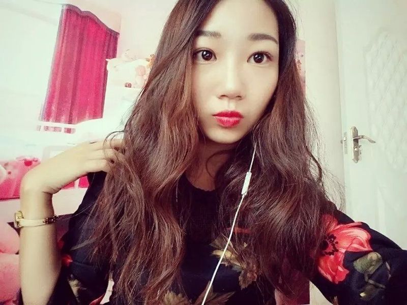 火凤凰。的主播海报