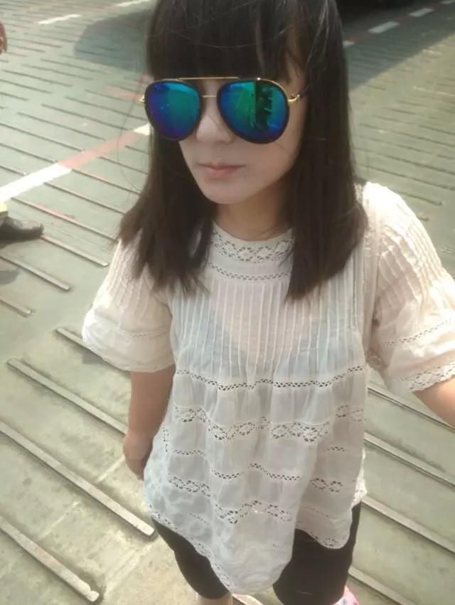 殘夢組合的主播照片