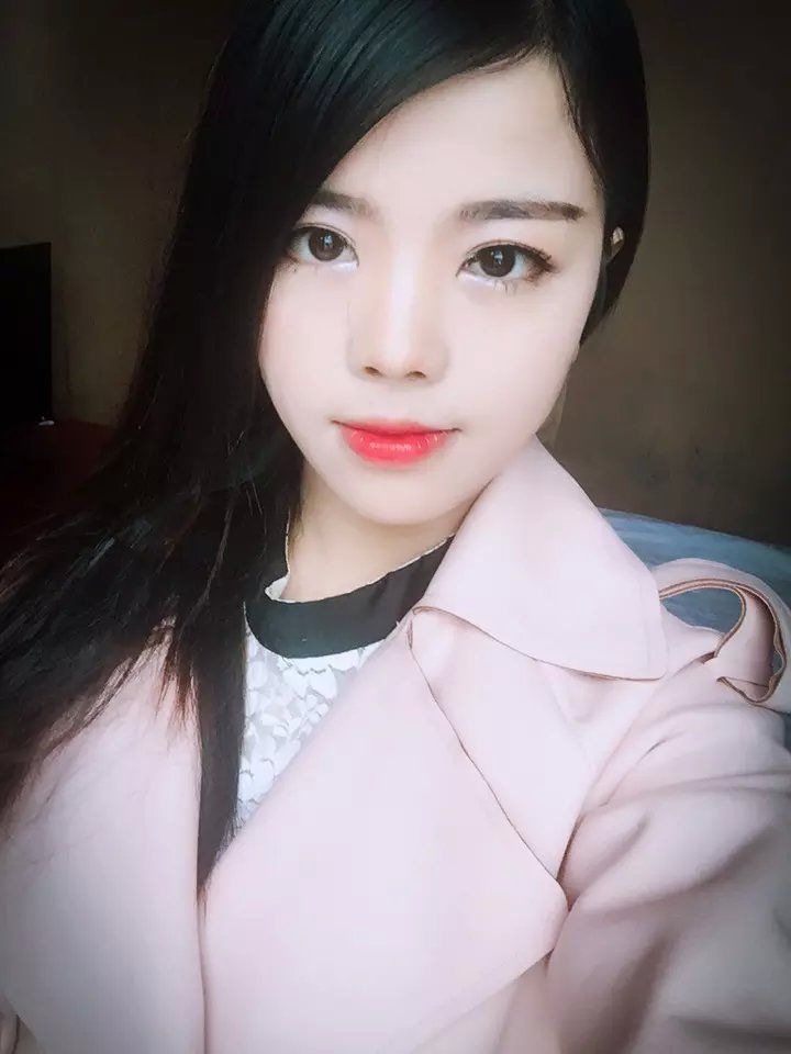 紫。烟。轻。绕。的主播照片